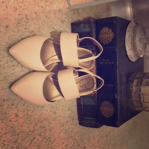 Life stride nude heels with strap